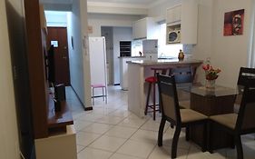 Aconchegante Apartamento Pé na Areia na Praia de Ingleses